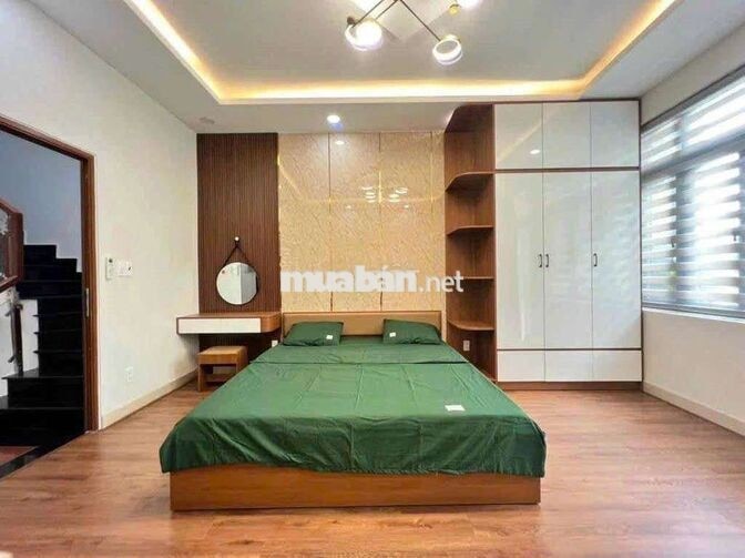 CHO THUÊ NHÀ HẺM XE TẢI 496 DUONG QUẢNG HÀM 3PN 4WC