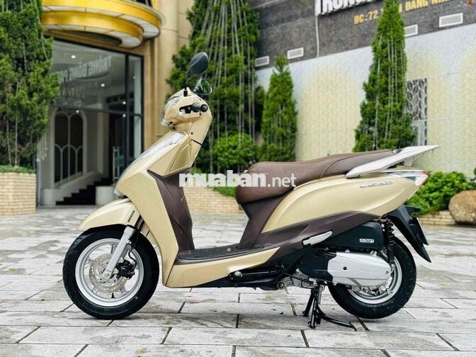 Honda Lead 125fi Vàng cát sơn máy zin 100% 1 chủ