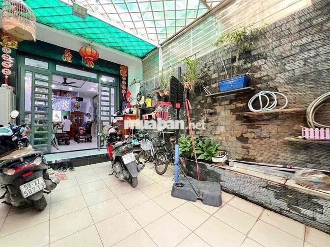 Khu Bên Sông cho thuê nhà 4 Tầng 4Pn 4Wc , hẻm tải khu dân cư đẹp