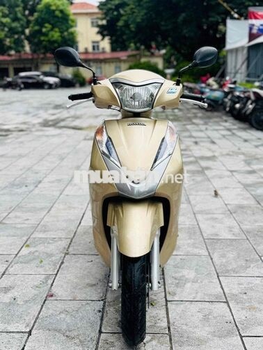 Honda Lead 125fi Vàng cát sơn máy zin 100% 1 chủ