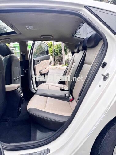 Hyundai Accent 1.4 ATH 2020 Trắng Tự động 70000 km