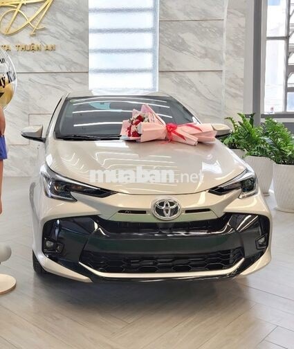 Toyota Vios E Tự động Vàng cát