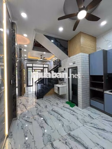 Nhà Phố Hóc Môn 4x19m 1 trệt 1 lầu 1pk,3pn,3wc,sân xe hơi ,sân thượng
