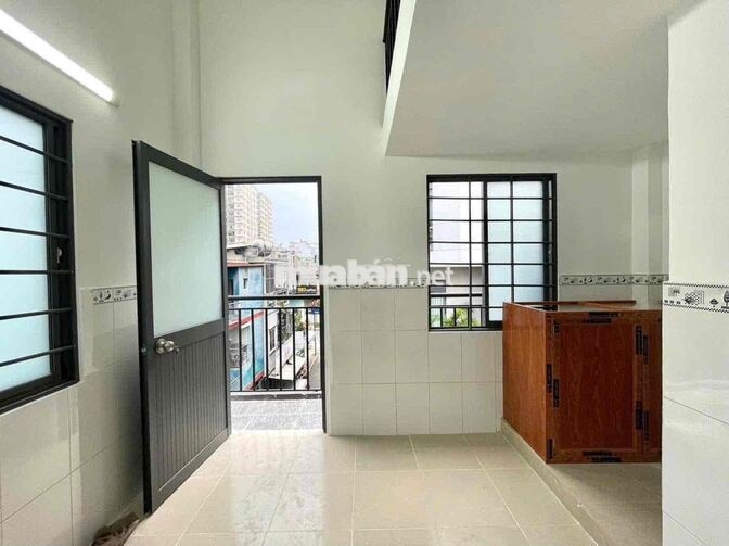 KHAI TRƯƠNG PHÒNG GÁC BAN CÔNG THOÁNG QUA VHU 5 PHÚT
