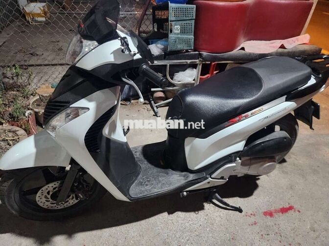 Honda SH ý 2009 màu trắng