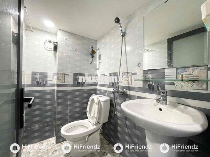 Căn Hộ DUPLEX SIÊU THOÁNG - RỘNG 30M2 - Sẵn Máy Lạnh - NGAY HOÀ BÌNH