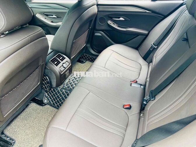 VinFast Lux A Base 2021 Trắng 6.8 vạn km