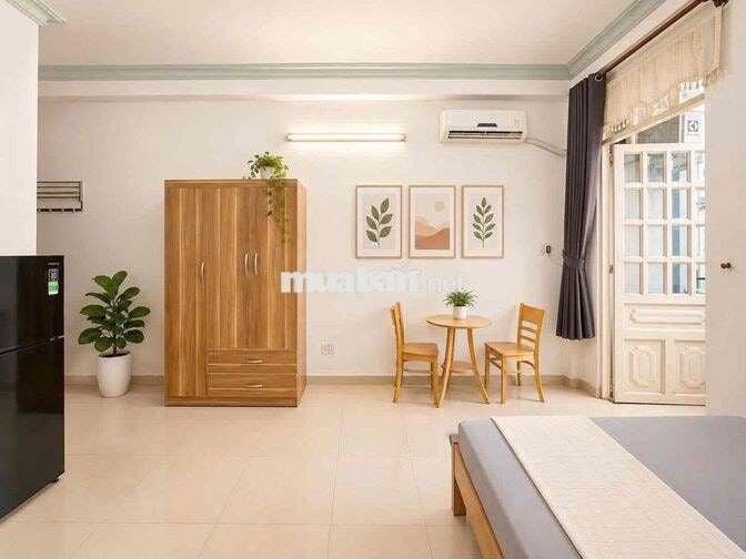 CHDV BAN CÔNG , SẴN NỘI THẤT, CHỈ VIỆC VÔ Ở, GẦN HỌC VIỆN HÀNG KHÔNG
