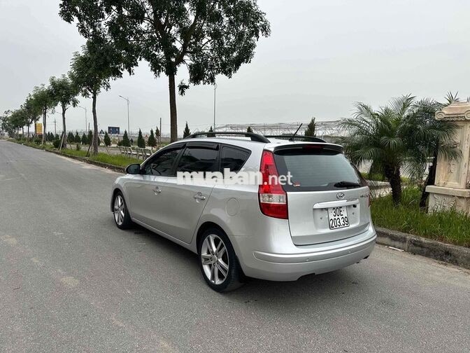 Hyundai i30 CW 2009 Bạc