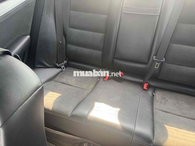 Mercedes-Benz C-Class Tự động Đen 99.054 km