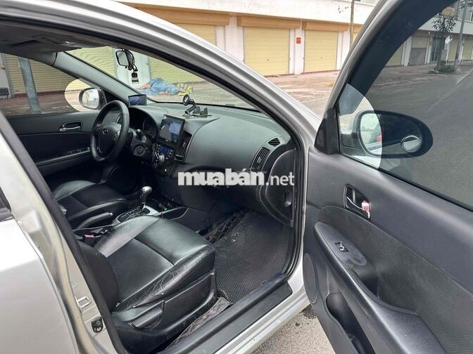 Hyundai i30 CW 2009 Bạc