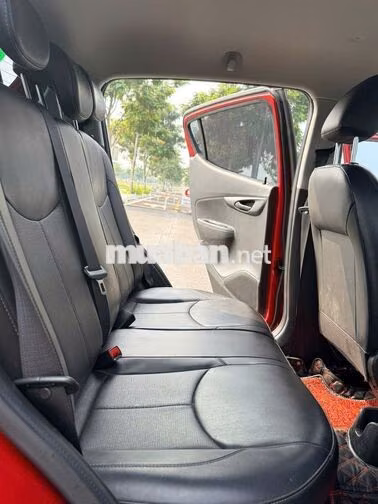 Vinfast Fadil Base 1.4 AT 2020 Đỏ