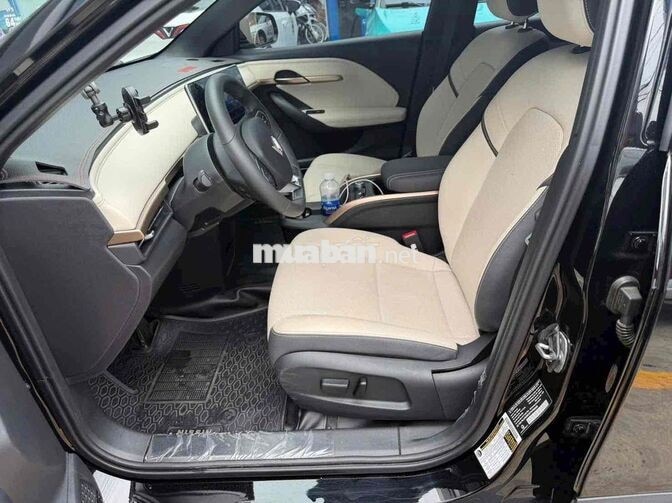 Vinfast VF6 Plus 2026 Đen 12134 km
