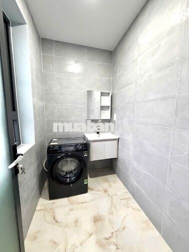 CHO THUÊ CĂN HỘ 2 PHÒNG NGỦ FULL NỘI THẤT CÓ CỬA SỔ THOÁNG MÁT ĐƯỜNG