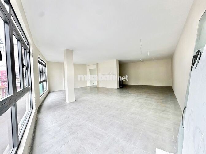 CHO THUÊ MẶT BẰNG 180M2 MẶT TIỀN TẠI PHƯỜNG 2 ĐÀ LẠT GIÁ 40