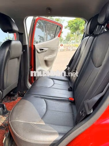 Vinfast Fadil Base 1.4 AT 2020 Đỏ