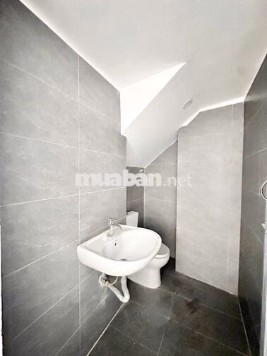 CHO THUÊ MẶT BẰNG 180M2 MẶT TIỀN TẠI PHƯỜNG 2 ĐÀ LẠT GIÁ 40
