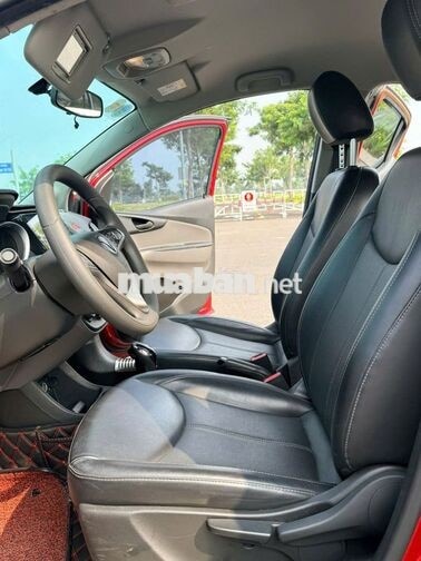 Vinfast Fadil Base 1.4 AT 2020 Đỏ