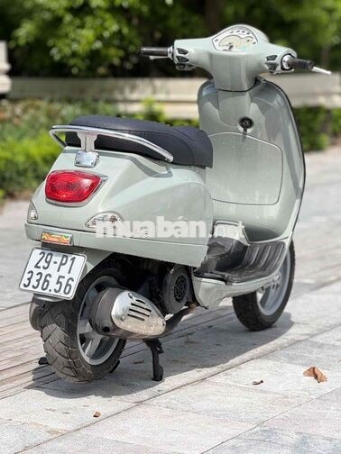 Piaggio Vespa Sprint Xám