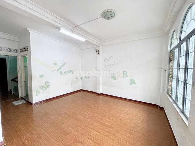 CHO THUÊ NHÀ Ở KINH DOANH 3 TẦNG ĐƯỜNG LÊ THÁNH TÔN PHƯỜNG 5 GIÁ 21
