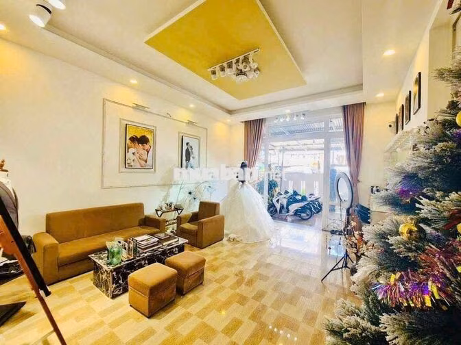 CHO THUÊ NHÀ 3 TẦNG - 5 PHÒNG NGỦ - SÂN Ô TÔ - THÔNG THIÊN HỌC ĐÀ LẠT