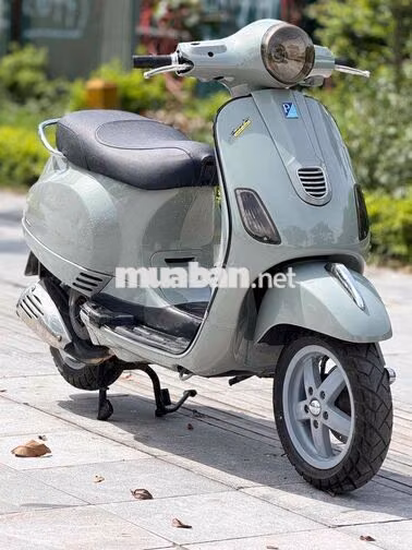 Piaggio Vespa Sprint Xám