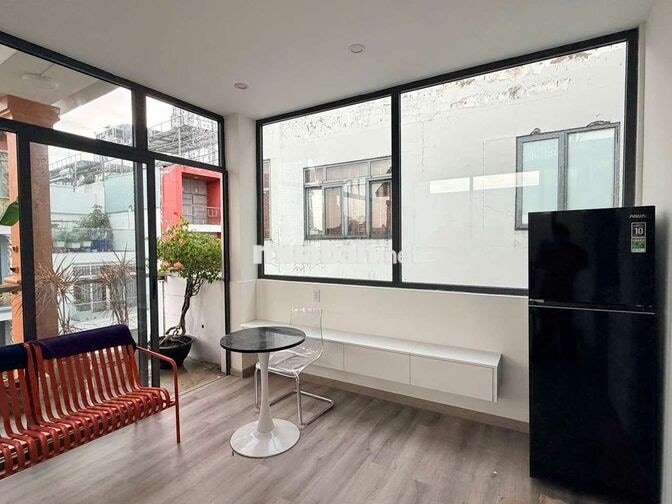 Căn hộ 1pn 40m2 ban công - Đường 3 Tháng 2 Quận 10, Gần Sư Vạn Hạnh