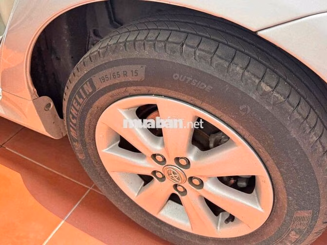bán Toyota Altis tự động 2010