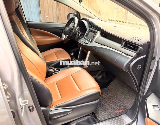 Toyota Innova MT Model 2017 Ánh Kim