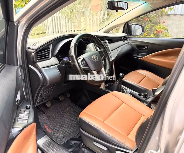 Toyota Innova MT Model 2017 Ánh Kim