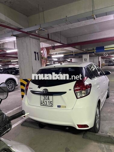 Toyota Yaris Hatchback Trắng Tự động