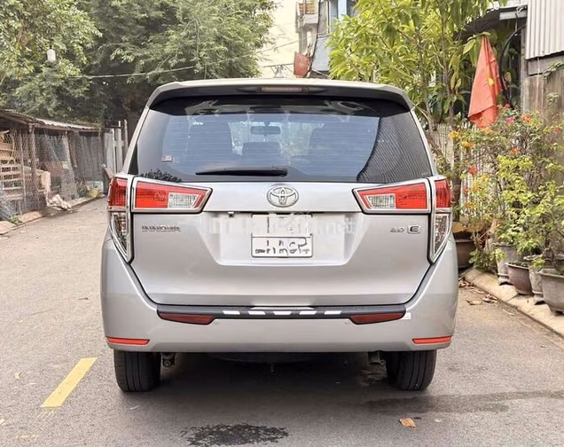 Toyota Innova MT Model 2017 Ánh Kim