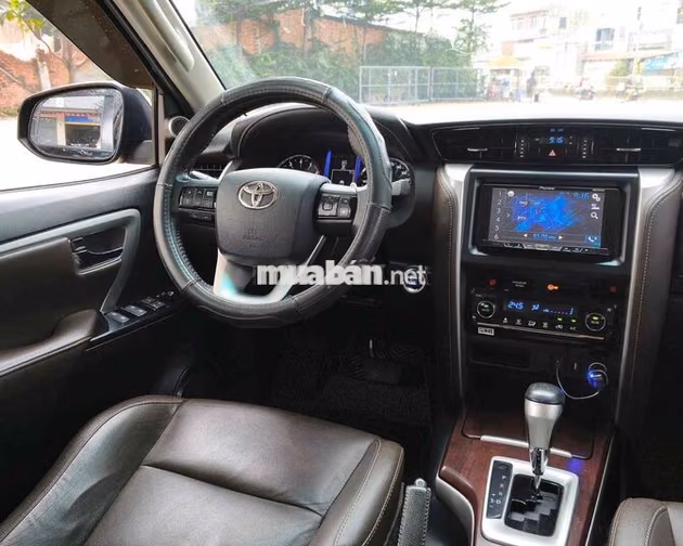 Toyota Fortuner Xăng Số Tự Động 2017 Đen