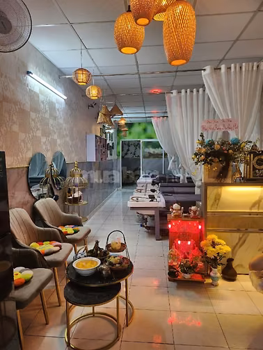 Bán nhà cách đường mặt tiền 10m