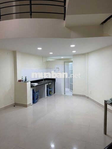 NHÀ MỚI 3PN HẺM 4M HOÀ HẢO QUẬN 10