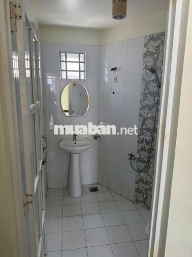 NHÀ MỚI 3PN HẺM 4M HOÀ HẢO QUẬN 10