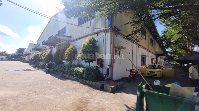 Chính chủ cho thuê xưởng 2.886 m2 KCN Tân Đức  Giá  3.2 USD/m2