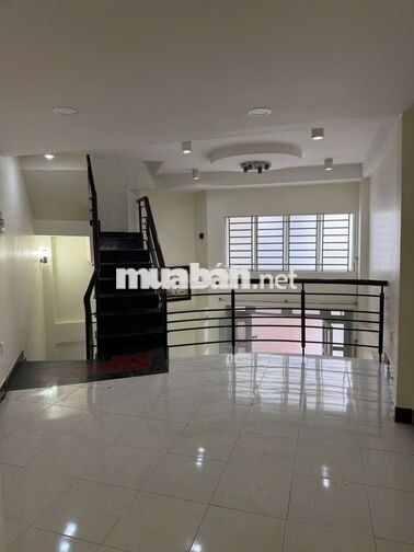 NHÀ MỚI 3PN HẺM 4M HOÀ HẢO QUẬN 10