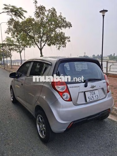 Chevrolet Spark 2017 MT Số sàn Bạc