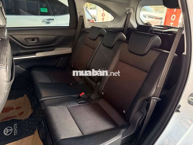 Toyota Veloz Cross TOP (CVT) 2025 6.000km HÃNG