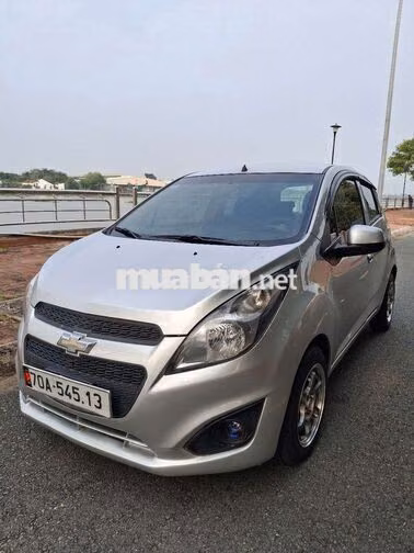 Chevrolet Spark 2017 MT Số sàn Bạc