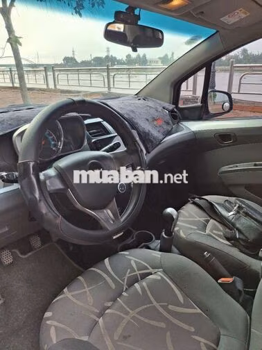 Chevrolet Spark 2017 MT Số sàn Bạc