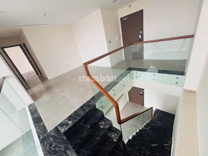 Cho thuê Duplex Central Plaza- 200m2 - 3PN, 1 trệt 1 lầu giá 19,5 tr/t