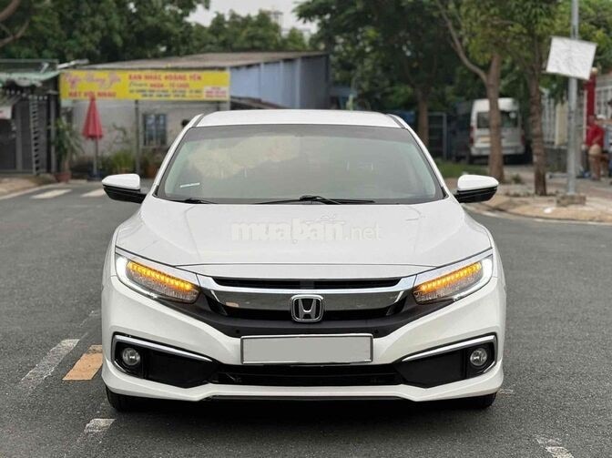 Honda Civic Gen 10 Bản G 2021 Trắng 9 vạn km