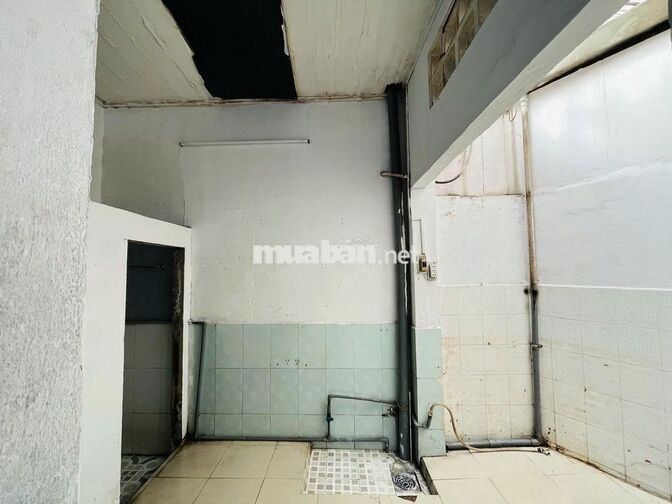 GIÁ TỐT - 42,8m2 Nguyễn Chế Nghĩa, Q8. Nhà cấp 4 sát mặt tiền 30m.