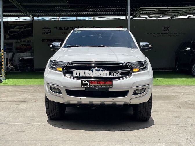Ford Everest Titanium 2018 2 Cầu 4x4 – Full Hãng