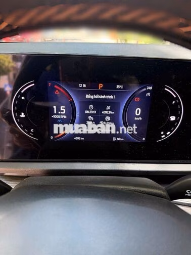 Ford Territory Trắng 5 chỗ 4392 km