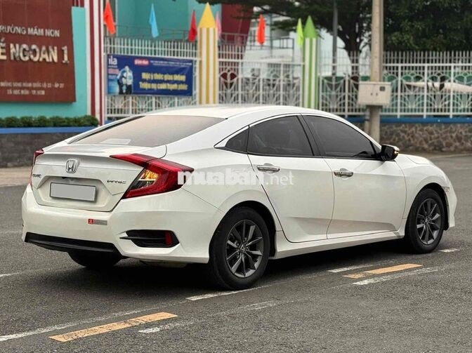 Honda Civic Gen 10 Bản G 2021 Trắng 9 vạn km
