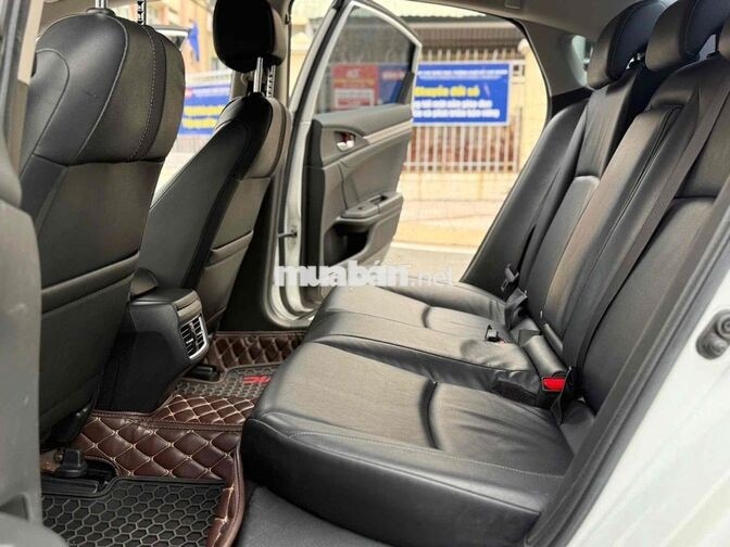 Honda Civic Gen 10 Bản G 2021 Trắng 9 vạn km
