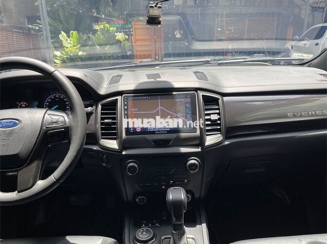Ford Everest Titanium 2018 2 Cầu 4x4 – Full Hãng